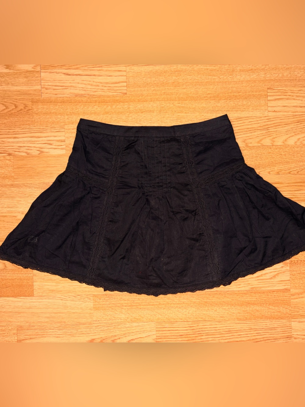 H&M Women’s Lace Skirt